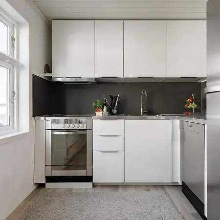 Sigrun's Home, 2 Bedroom Apt. In The Heart Of Apartment