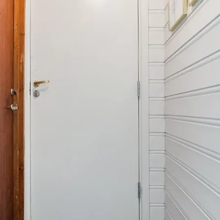 Apartment Sigrun's Home, 2 Bedroom Apt. In The Heart Of *